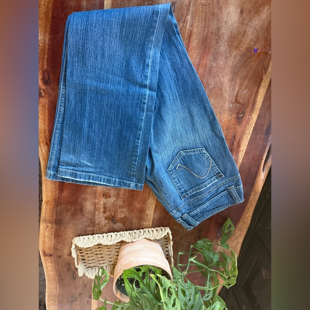 Guess Women's Straight Leg Blue Jeans